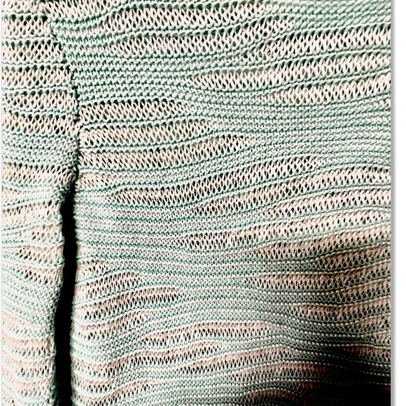 Chicos pretty lightweight loose knit textured two tone pullover sweater - Picture 3 of 5